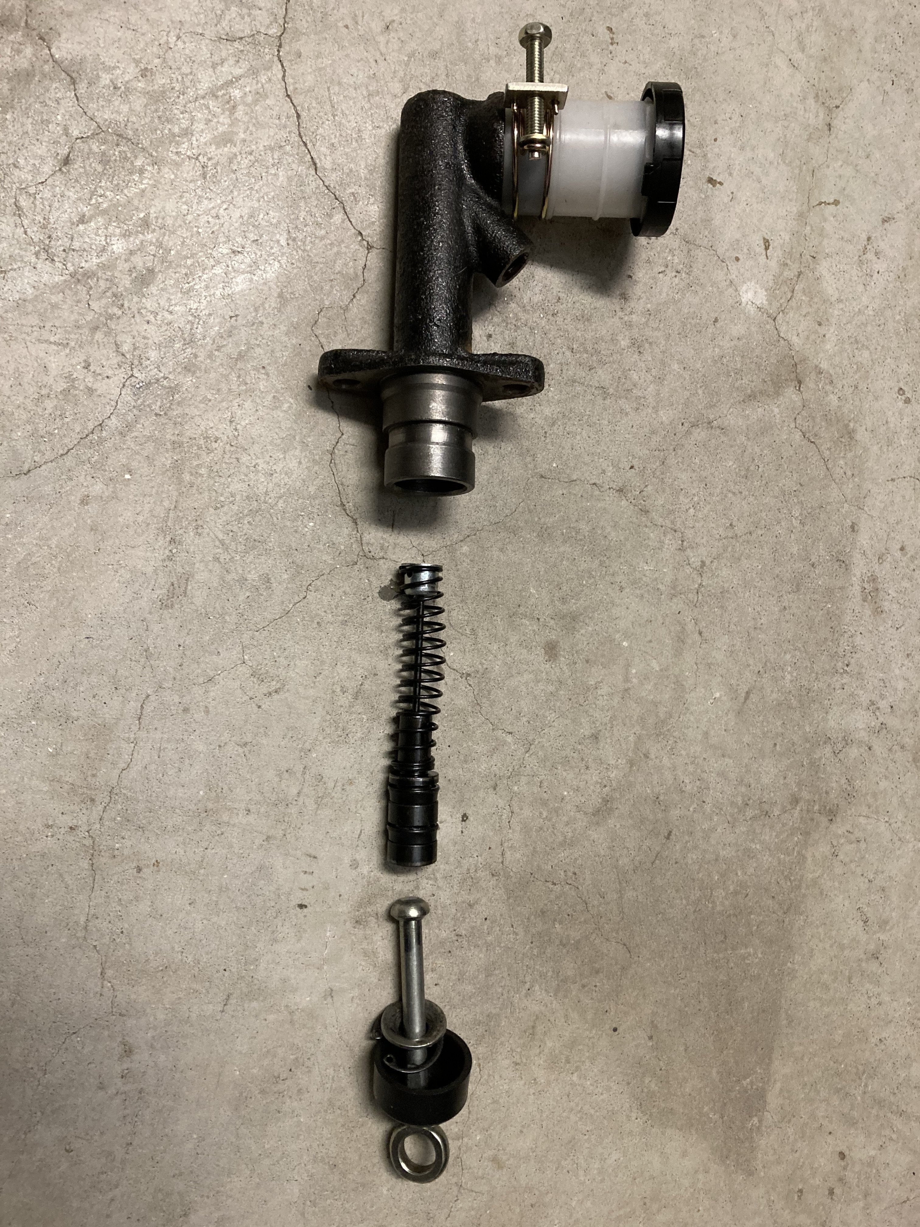 Jeep YJ Clutch Bleeding Woes - with Solution and Master Cylinder Upgrade | Jeep  Wrangler Forum