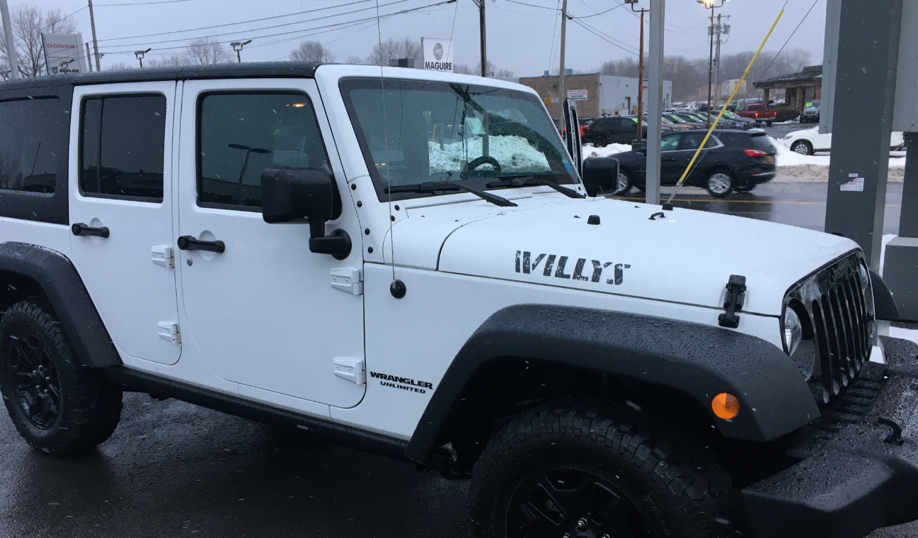 The 2017 Jeep Wrangler Willys Wheeler Is an Off-Road Weapon