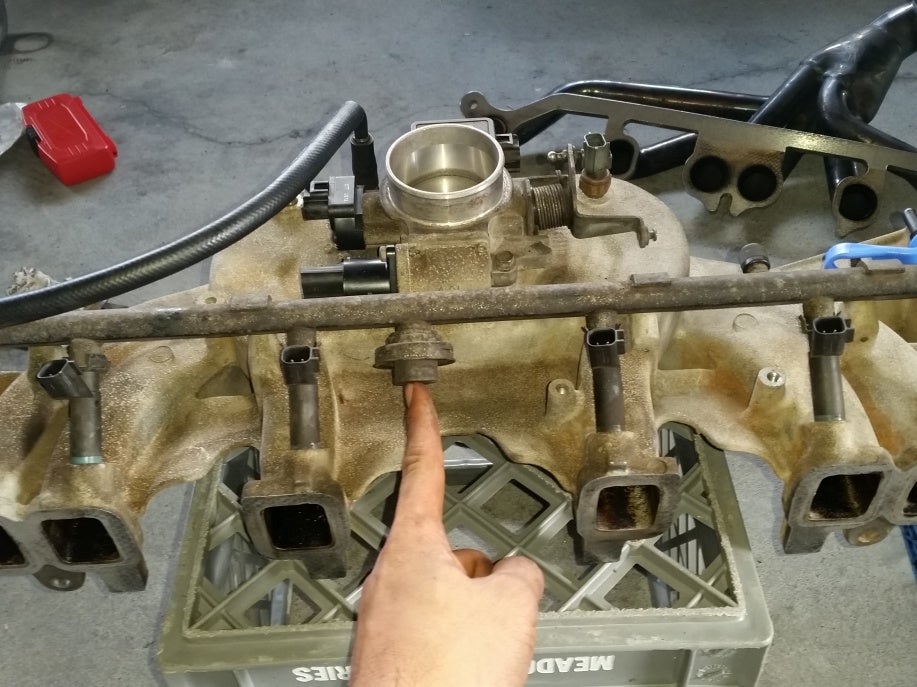 What's this on the fuel rail? | Jeep Wrangler Forum