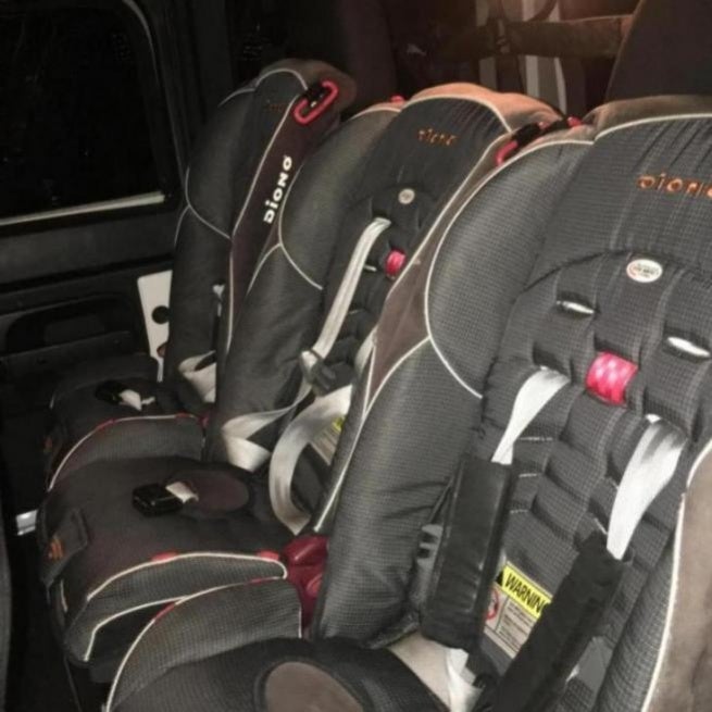Introducir 34+ imagen can you fit 3 car seats in a jeep wrangler