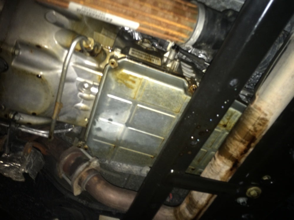 Help- 2014 JKU Oil leak! Pics attached - 22K miles | Jeep Wrangler Forum