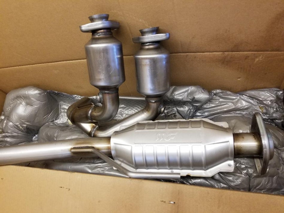 00-03 vs 04 difference of front catalytic converter for 6cyl | Jeep Wrangler  Forum