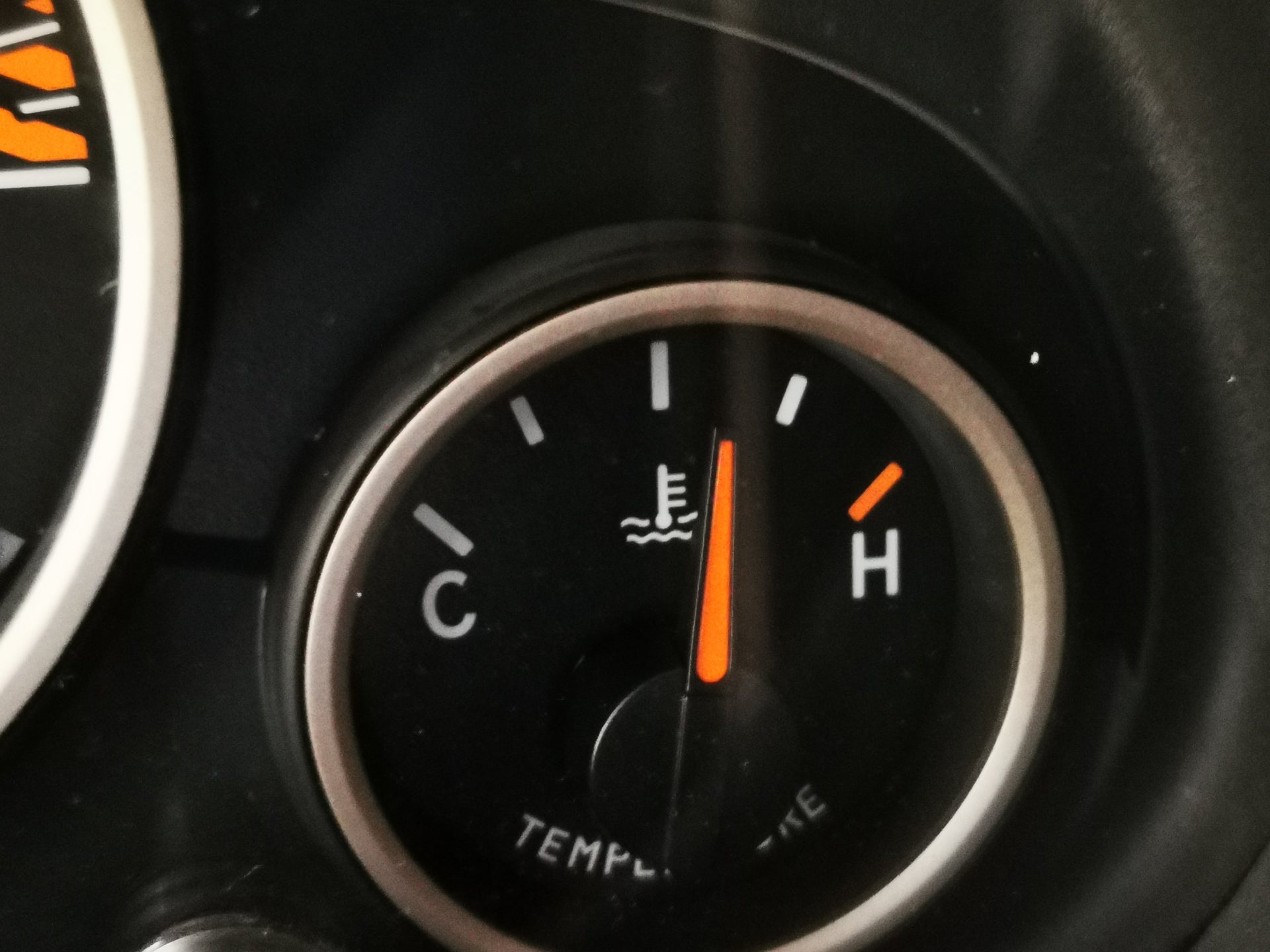 temperature gauge over the middle when going long and hard uphill | Jeep  Wrangler Forum
